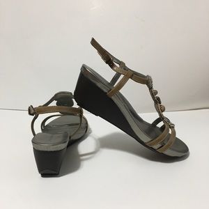 NWOT Bandilino Sandal’s